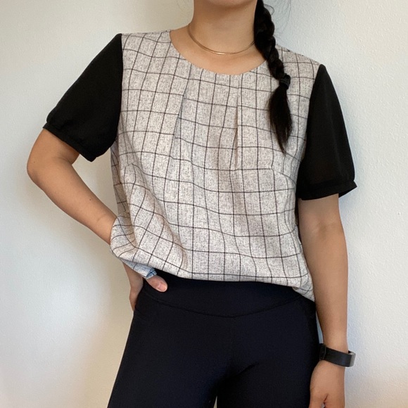 ❌SOLD❌Vintage Grid Boxy Top - Picture 5 of 5